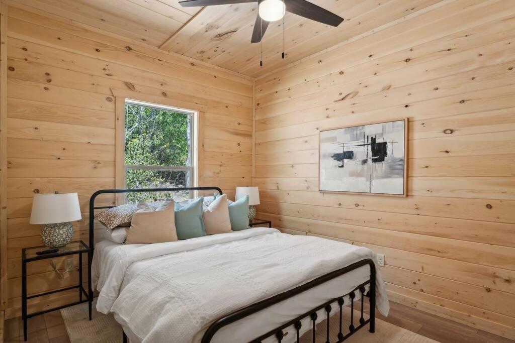 Baby Bear Den Villa Gatlinburg Ngoại thất bức ảnh